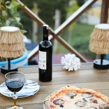 Mavi At Blue Horse Θέρετρο *