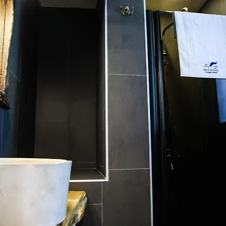 Mavi At Blue Horse Resort