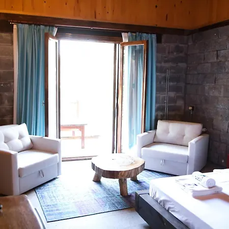 Mavi At Blue Horse * Gumusdere