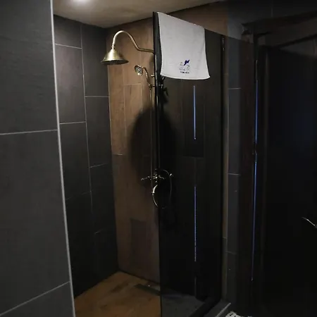 Mavi At Blue Horse * Gumusdere